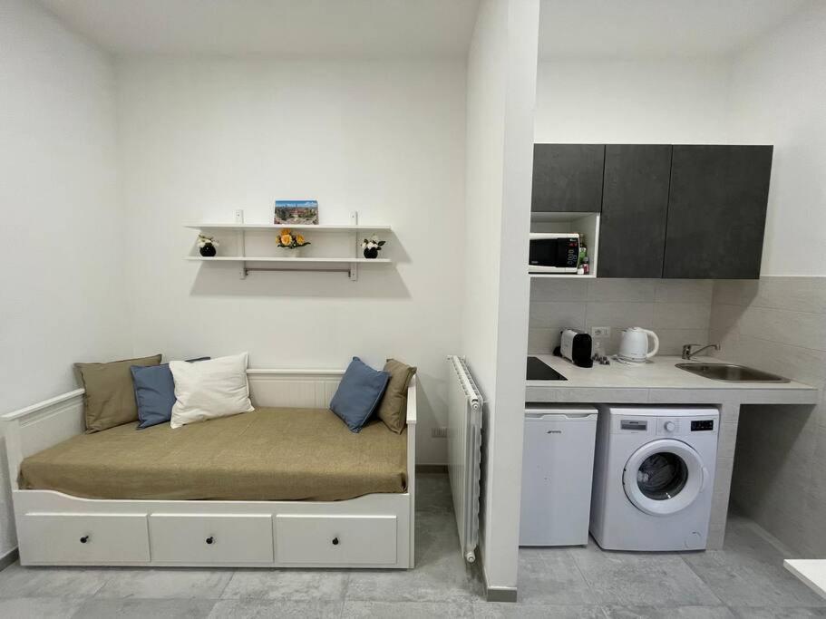 Ferienwohnung Tiny House - 15 Minutes To Duomo Mailand Exterior foto
